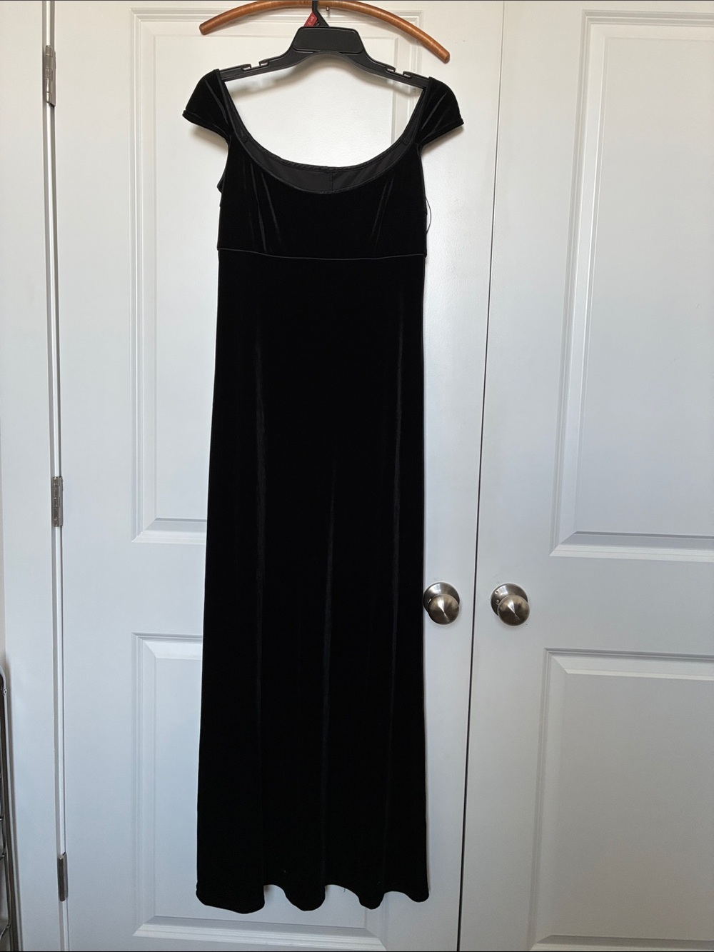 Vintage Jessica McClintock Black Velvet Maxi dress